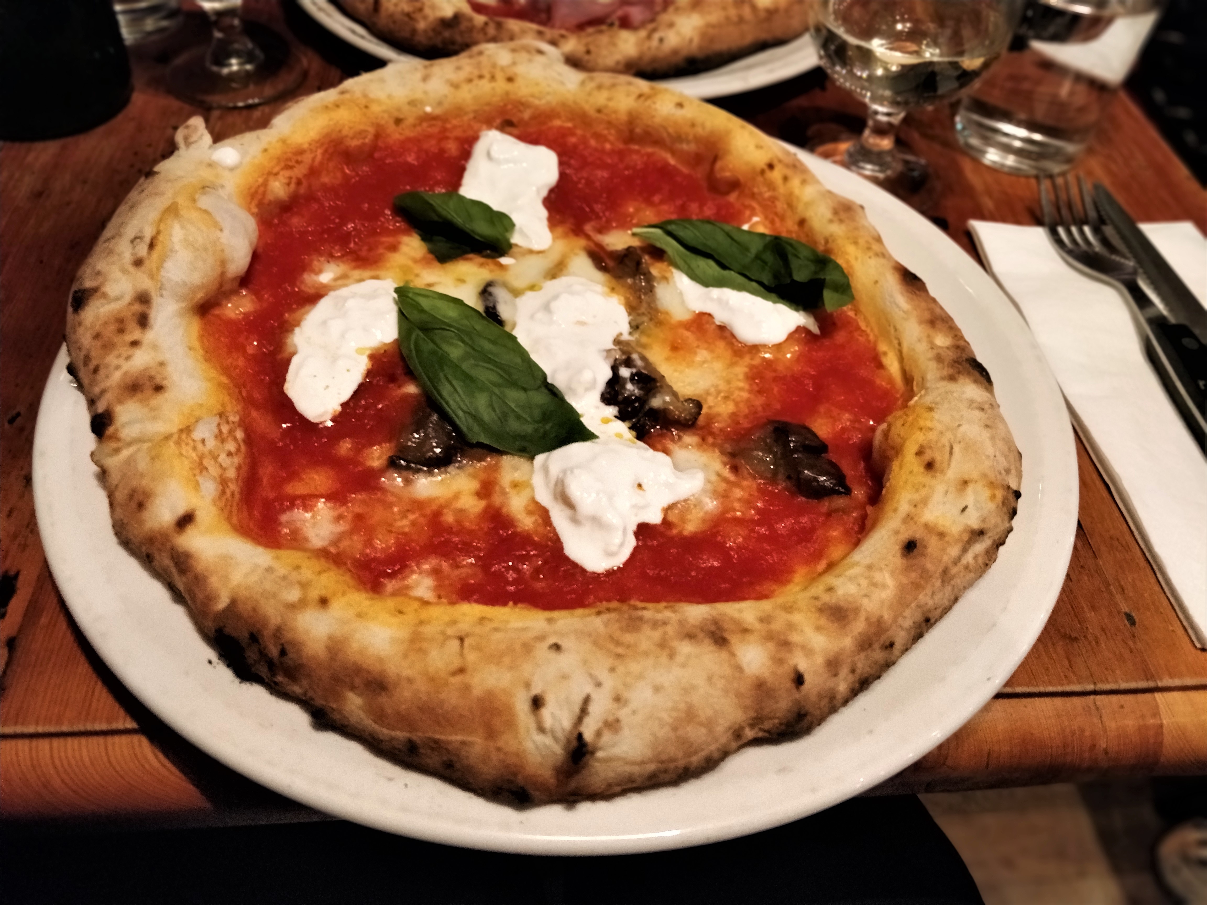 Pizza at Fatto a Mano in Brighton SavlaFaire